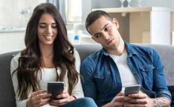 как мужчина проверяет женщину