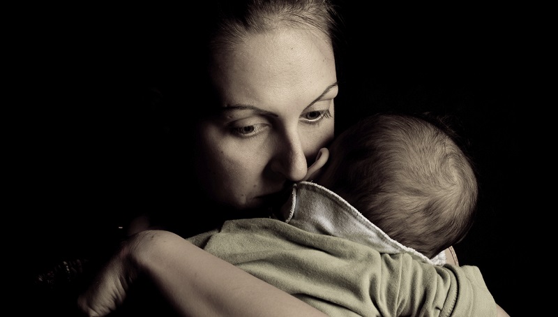 Почему в последние годы стало так много матерей-одиночек?