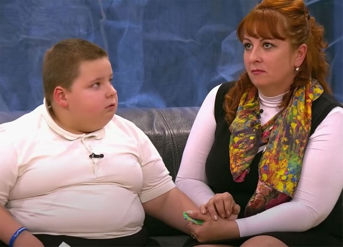 Как изменилась жизнь Ярослава Мохова, героя передачи "Пусть говорят", который в 7 лет весил 80 кг