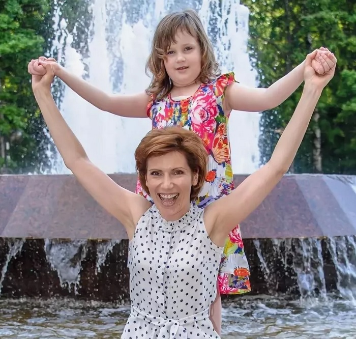 Отказывалась поверить в диагноз ребенка. Светлана Зейналова и ее особенная дочка, которая растет без отца