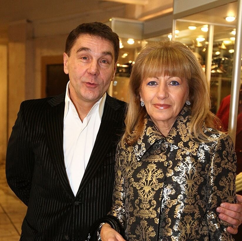 84-летняя жена не узнает его после 40 лет брака. Куда пропал 67-летний Сергей Маковецкий и как сейчас живет