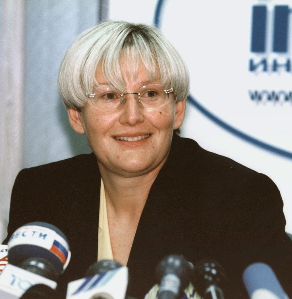 Вдову Лужкова не узнать: Как сейчас выглядит Елена Батурина и ее двое дочерей