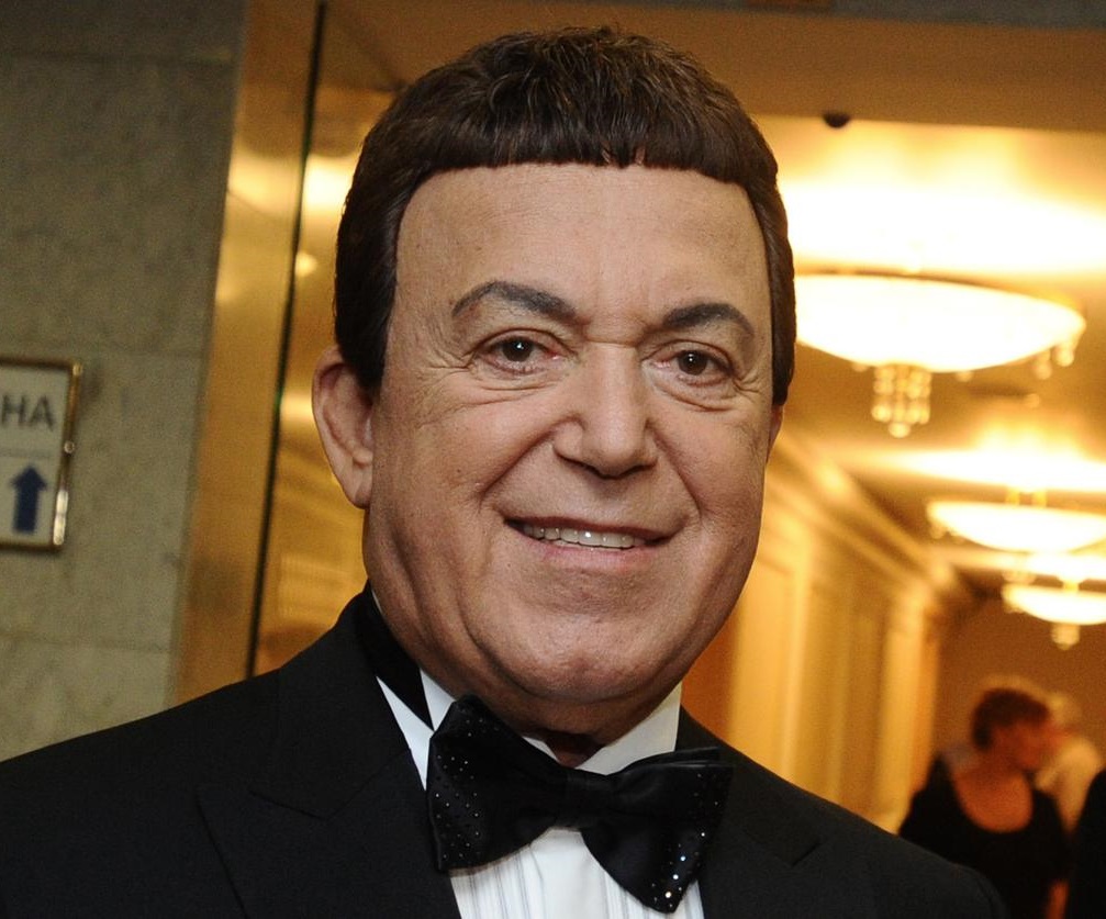 Дочь родила четверых, а сын женился на азиатке и отказался от наследства. Как сейчас живут наследники Иосифа Кобзона и их семьи