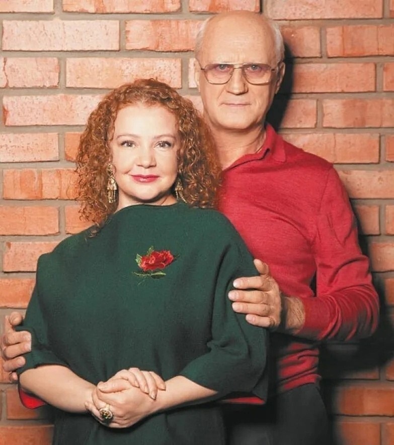 Муж бросил ее с больным ребенком. Татьяна Абрамова и новый супруг, который старше ее на 30 лет