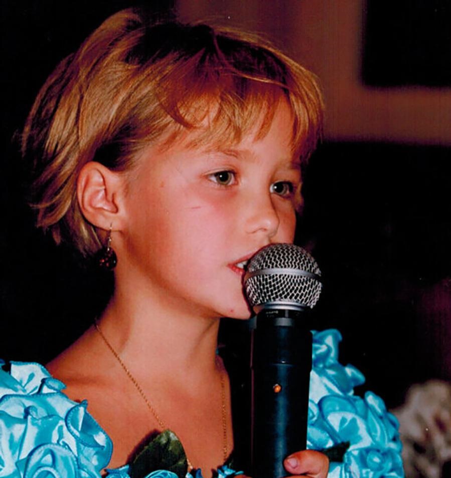 Красота по наследству: Как выглядит Светлана Шиловская - мама Аглаи Шиловской и тёща Александра Устюгова