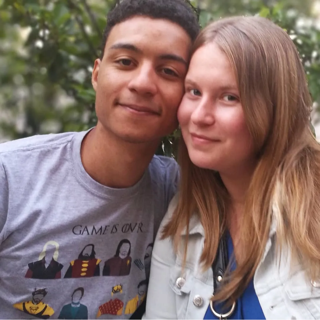 Не носит его фамилию и избегает славы: Как выглядит взрослая внебрачная дочь Леонида Агутина от балерины