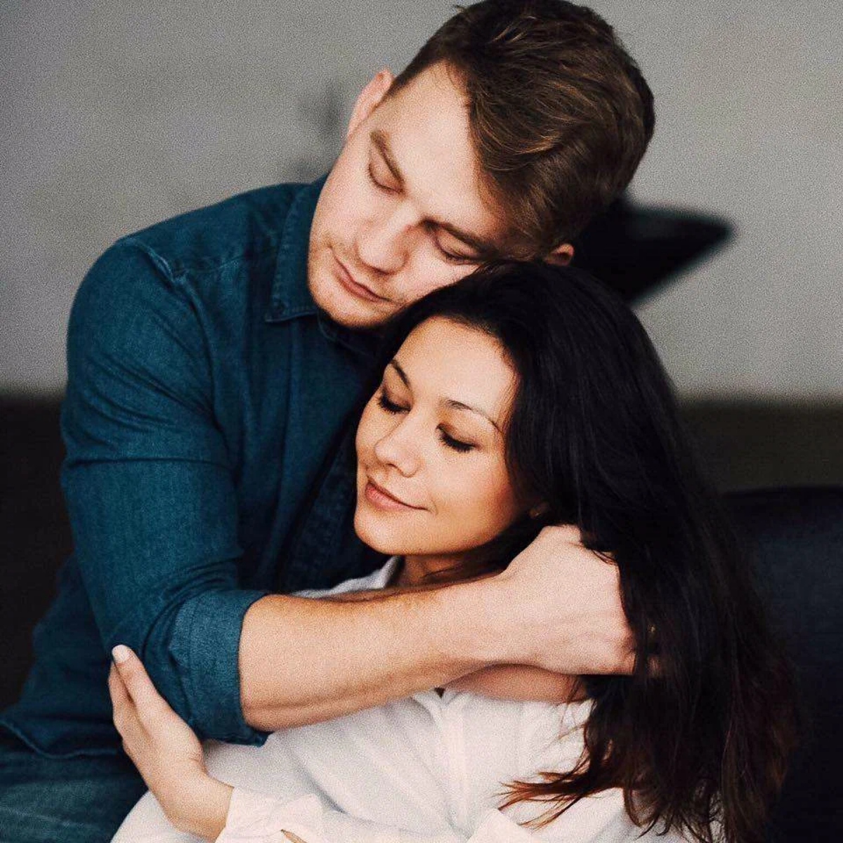 Потерял первенца, женился на девушке с экзотической внешностью: Как сегодня живет актер Алексей Демидов и его две дочери