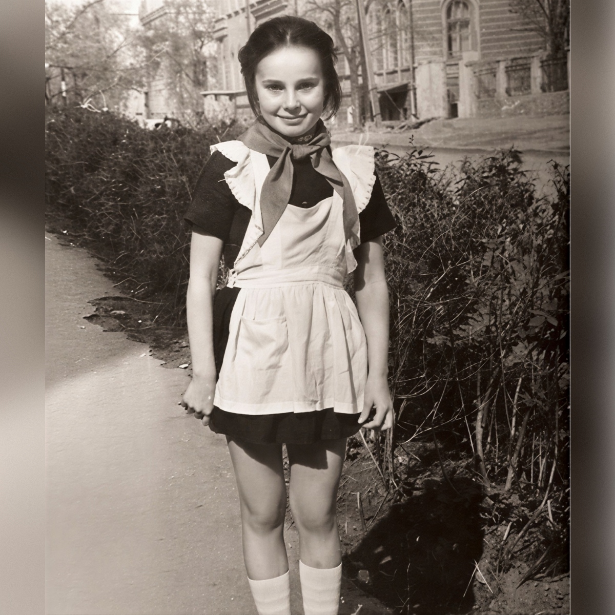 Лариса Долина - её сестра, а дочь стала известной актрисой. Ирина Апексимова и её жизнь в США