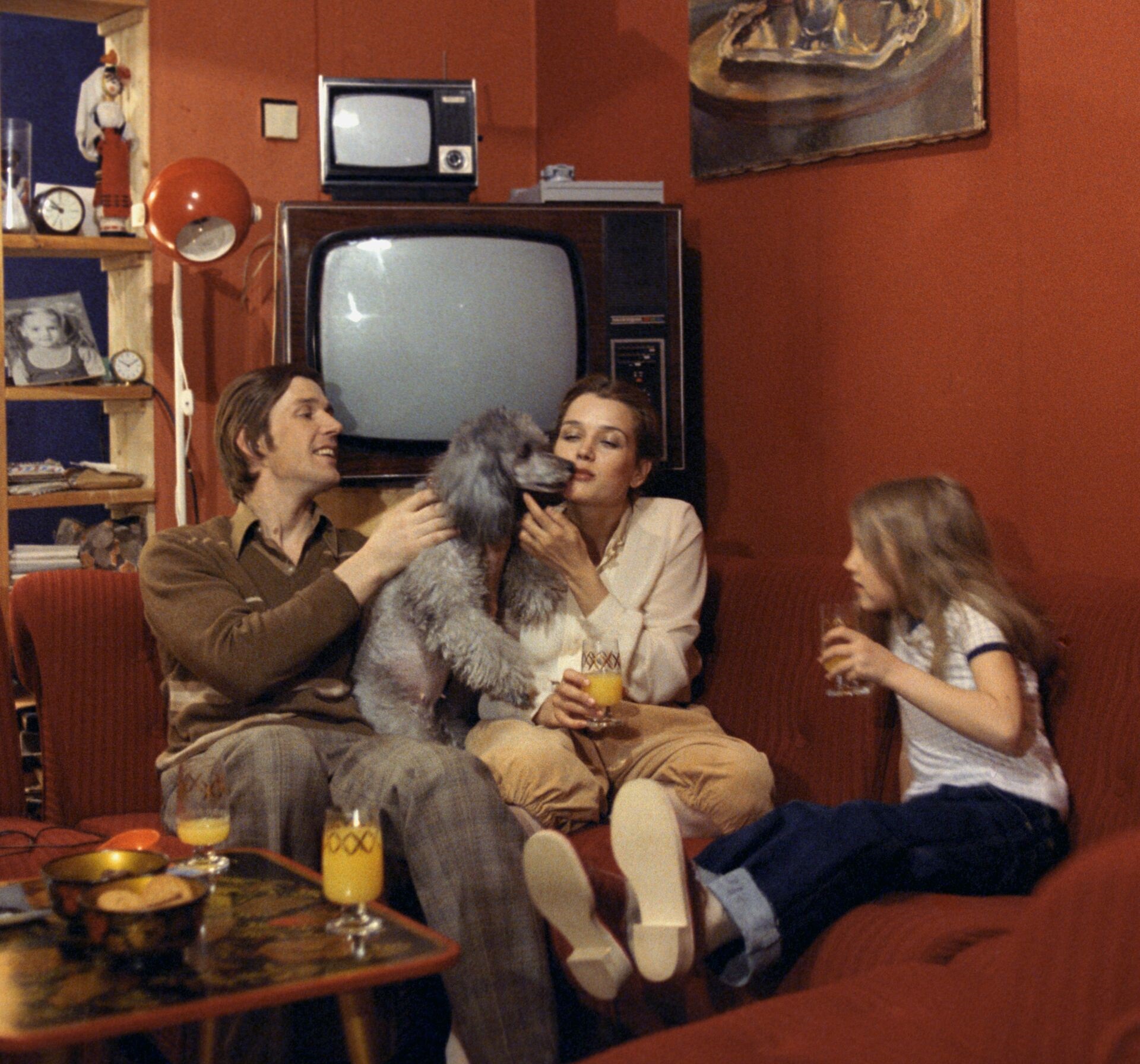 Жизнь со 104-летней мамой в уютной и душевной квартире. Как сейчас живет Ирина Алферова