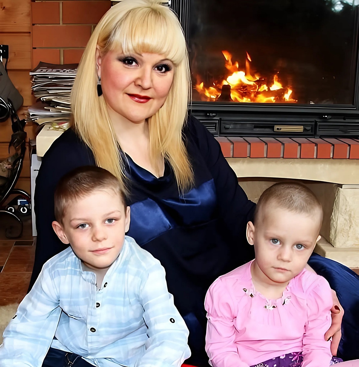 13 лет назад Маргарита Суханкина усыновила мальчика и девочку. Как сейчас выглядят Сергей и Валерия