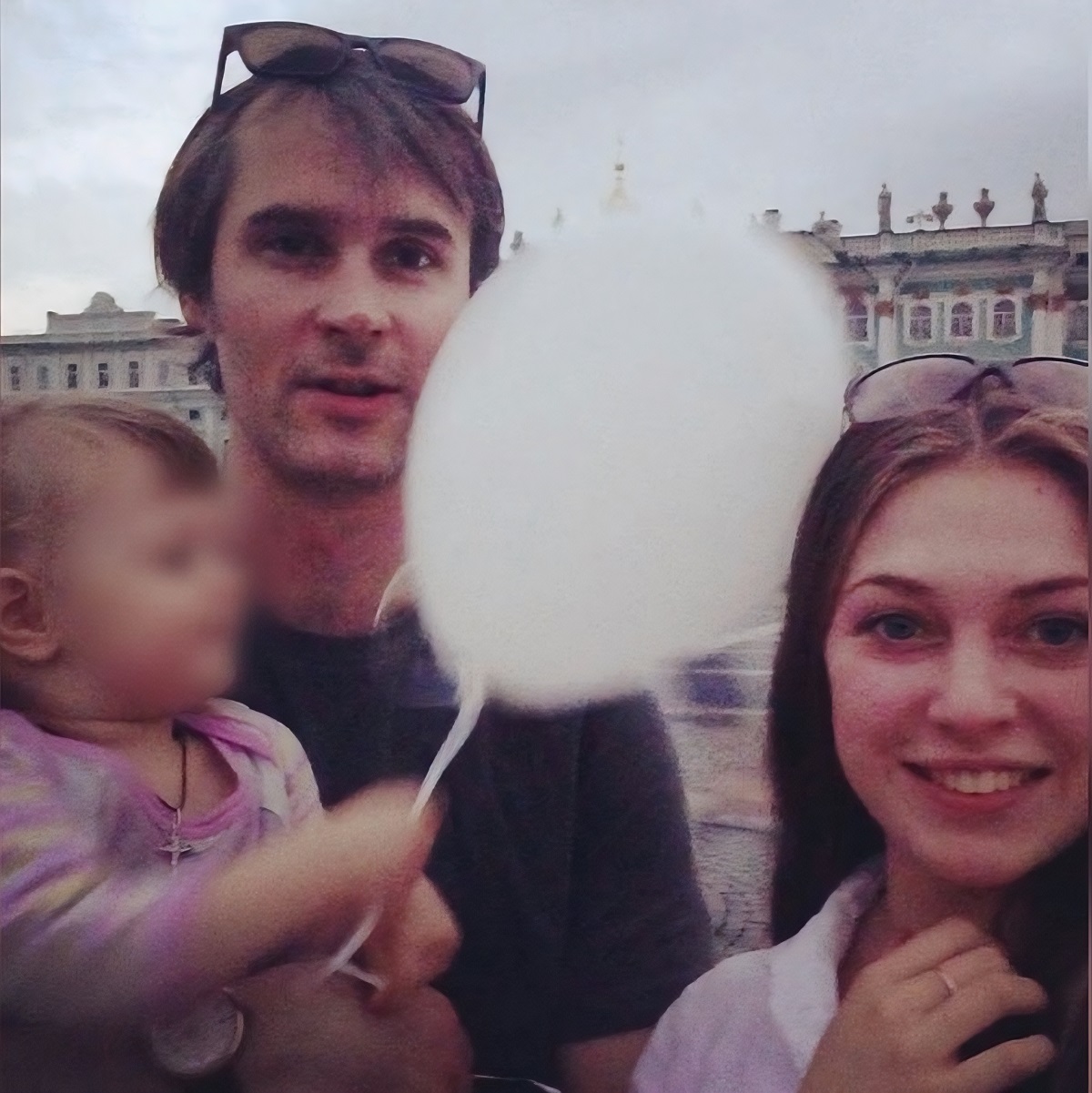 10 лет и вся в маму-красавицу: Как сейчас выглядит Александры Никифоровой и режиссера Евгения Семенова