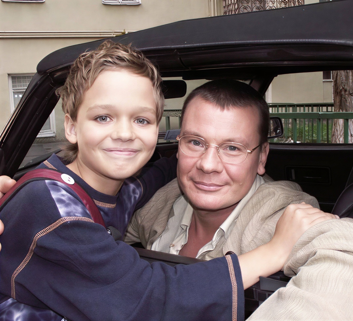 Милый ребёнок превратился в 29-ти летнего мужчину. Как вырос сероглазый красавчик Александр Сигуев