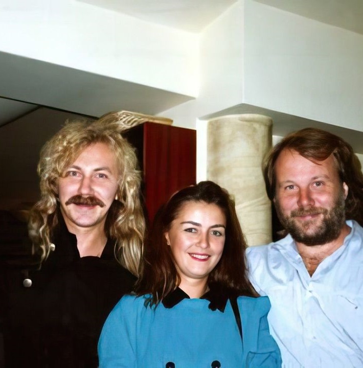 Жена Игоря Николаева сбежала в Америку, а безработная дочь в 47 лет осталась на содержании. Что о них известно сегодня?