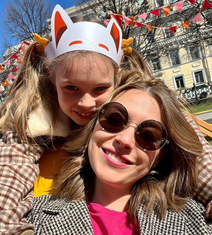 10 лет и вся в маму-красавицу: Как сейчас выглядит Александры Никифоровой и режиссера Евгения Семенова