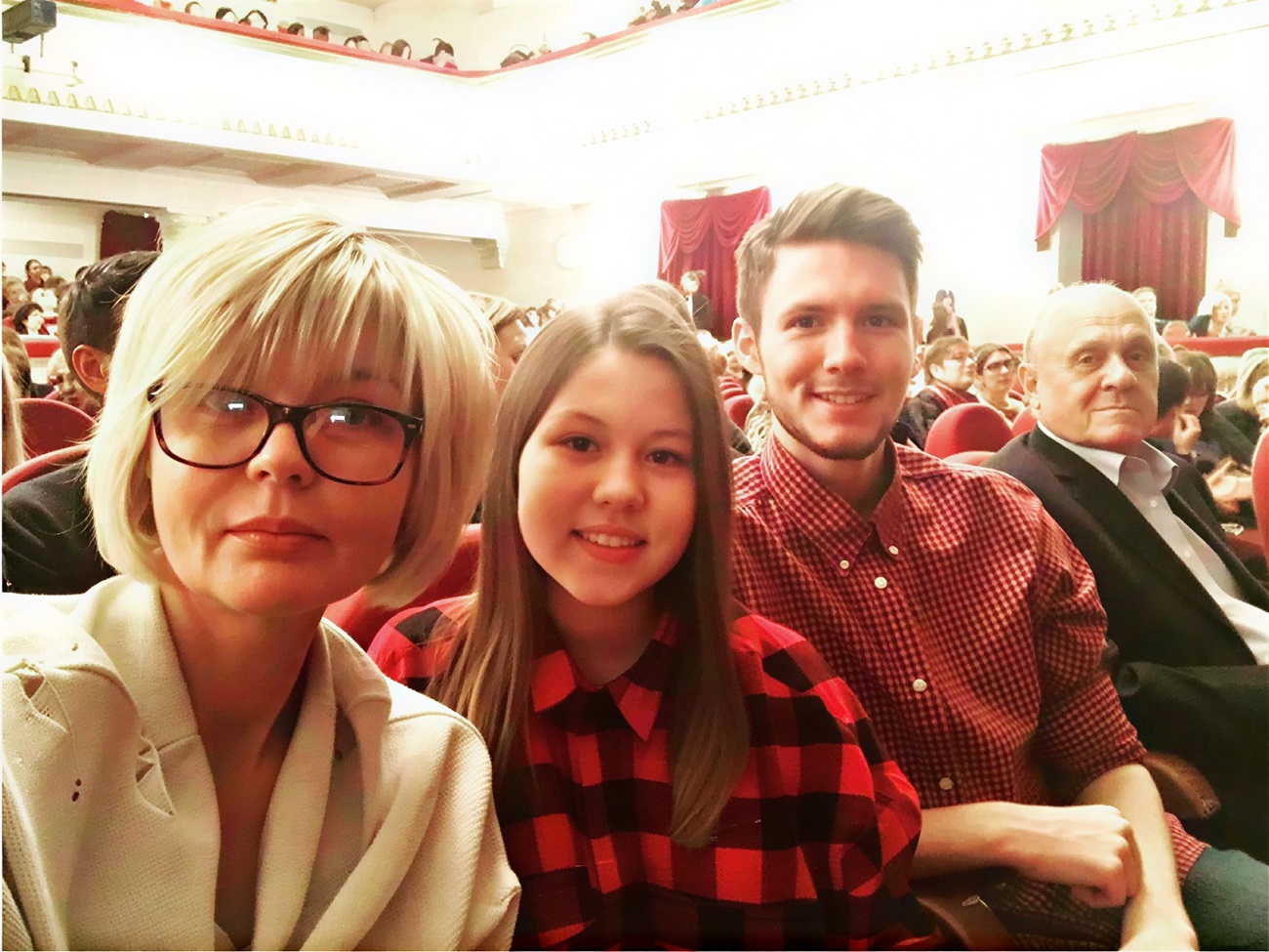 Уже 22 года, выросла настоящей красавицей. Как выглядит дочь Юлии Меньшовой от Игоря Гордина