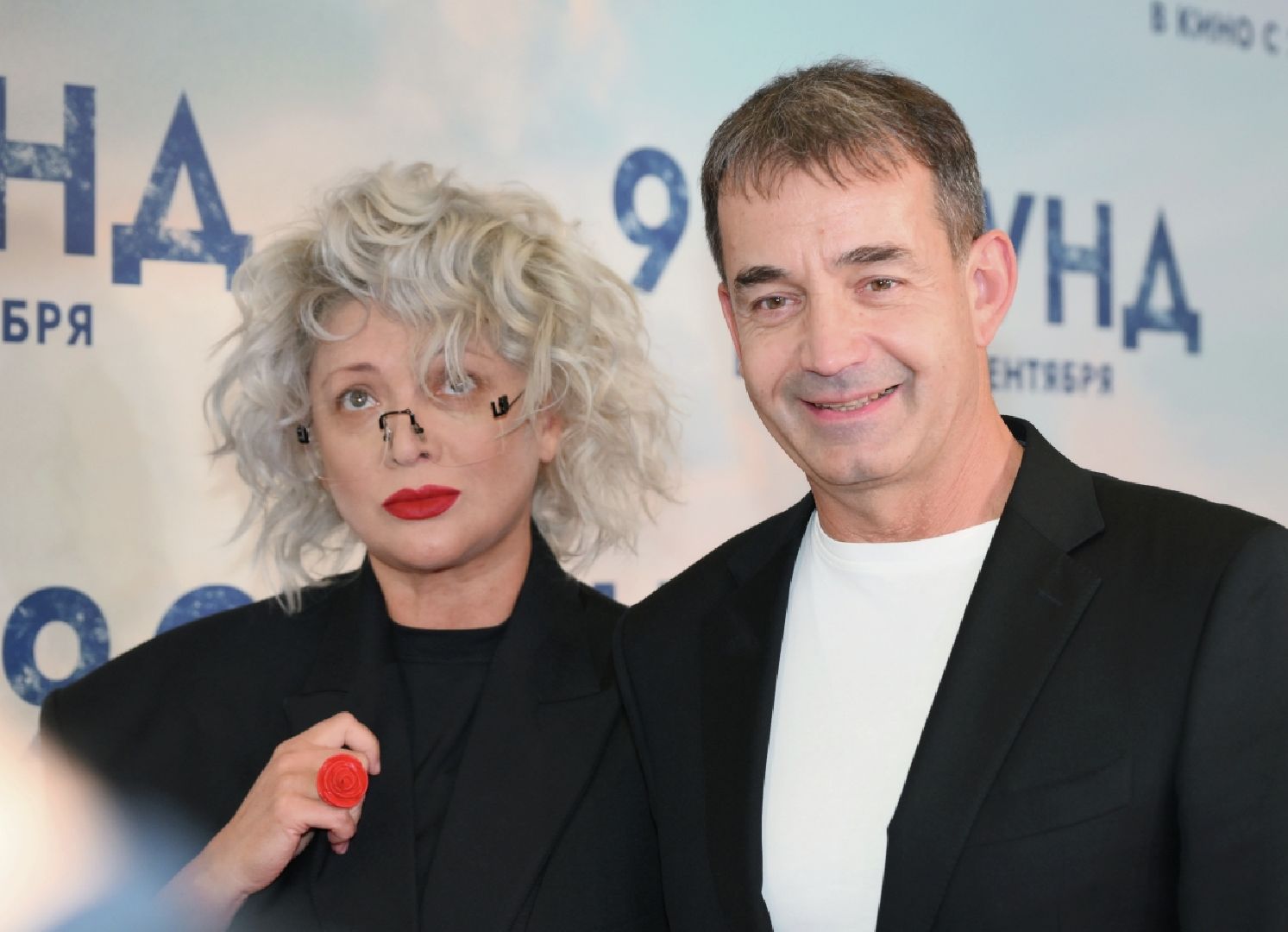 Редкое появление Дмитрия Певцова и Ольги Дроздовой с взрослым сыном-красавцем: почему пара вызвала волну критики