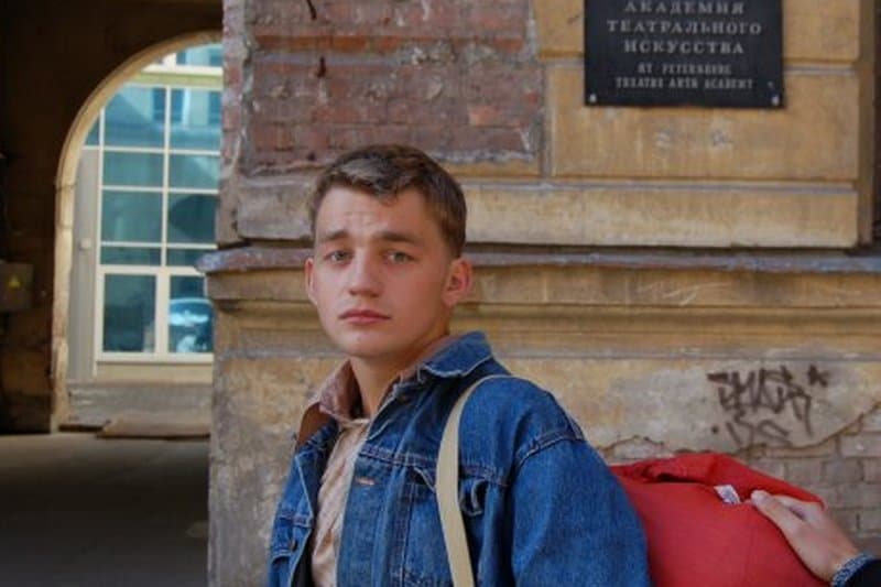 Потерял первенца, женился на девушке с экзотической внешностью: Как сегодня живет актер Алексей Демидов и его две дочери