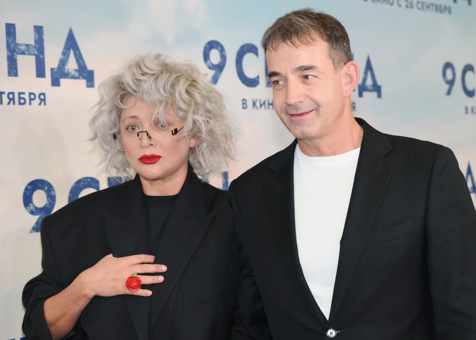 Редкое появление Дмитрия Певцова и Ольги Дроздовой с взрослым сыном-красавцем: почему пара вызвала волну критики