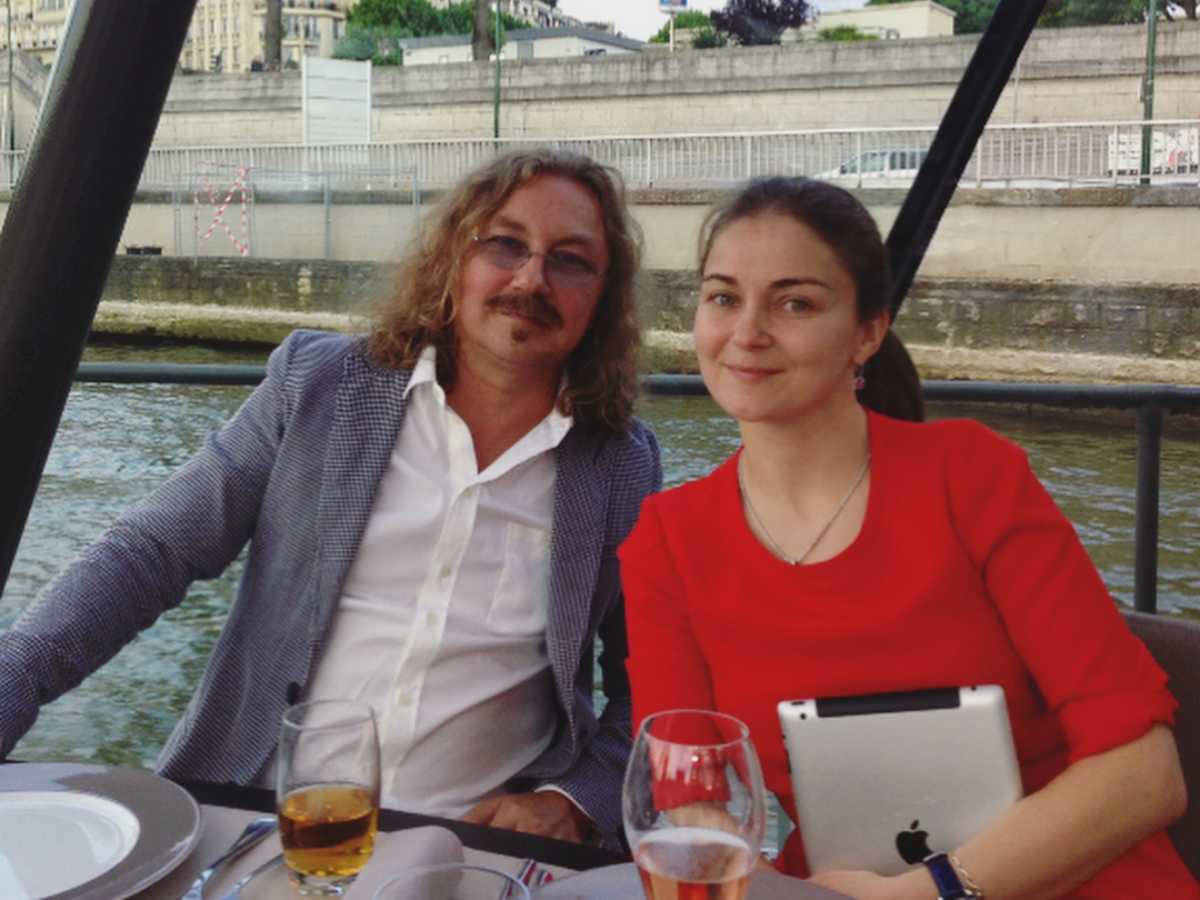 Жена Игоря Николаева сбежала в Америку, а безработная дочь в 47 лет осталась на содержании. Что о них известно сегодня?