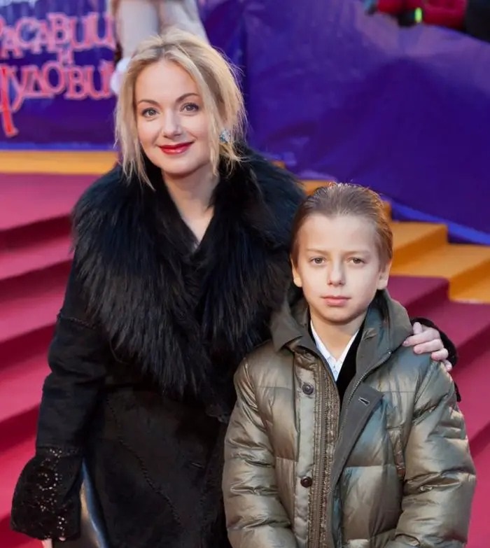 Врачи не давали ему шансов, но ему уже 20 лет. Как сегодня выглядит сын Ольги Будиной