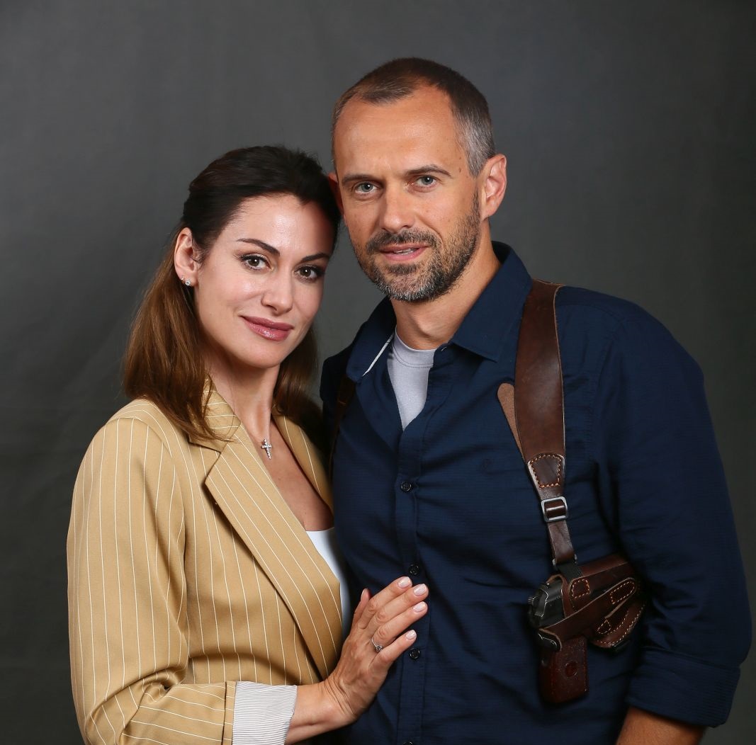 Жена-красавица, пятеро сыновей и дочь с редким именем. Как сегодня живет актер «Тайны следствия» Алексей Комашко