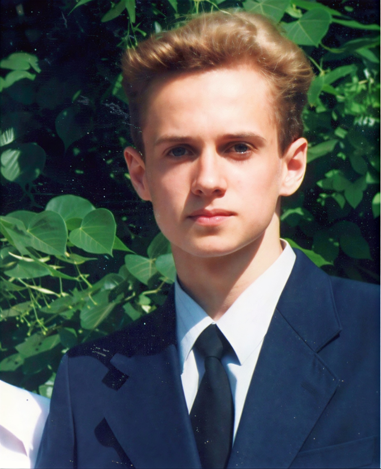 Жена-красавица, пятеро сыновей и дочь с редким именем. Как сегодня живет актер «Тайны следствия» Алексей Комашко