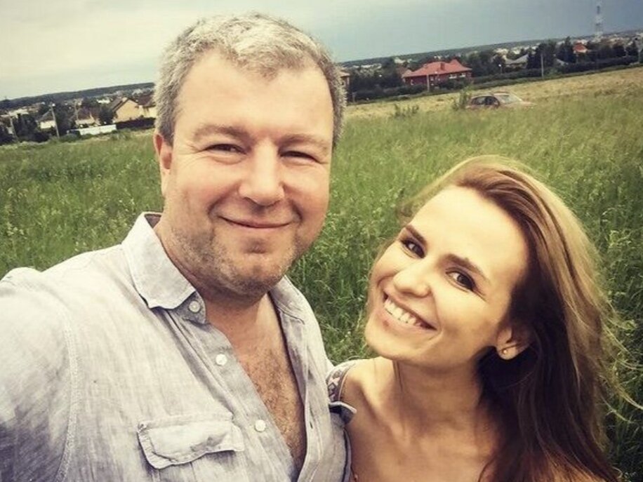 Три богатыря-красавца сына Александра Робака. Как выглядят дети актера от дизайнера