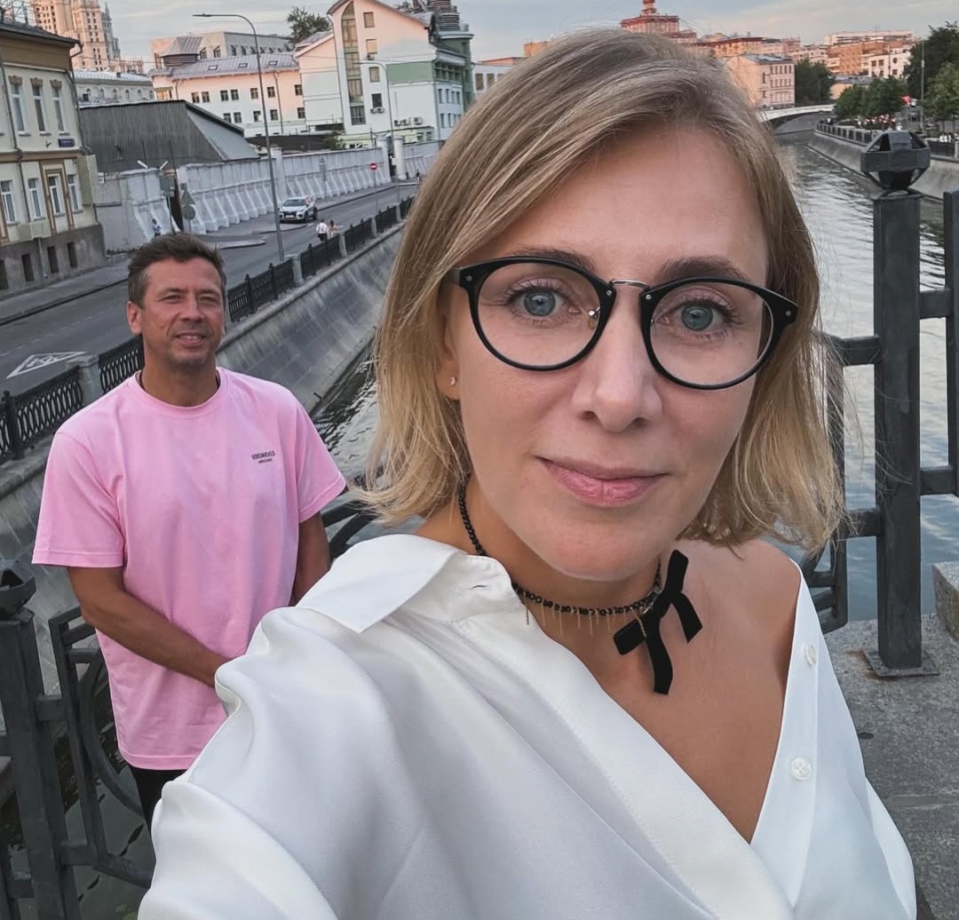 Жена бросила 4 детей и рванула за границу у другому. Как сегодня живет актер и многодетный отец Андрей Мерзликин