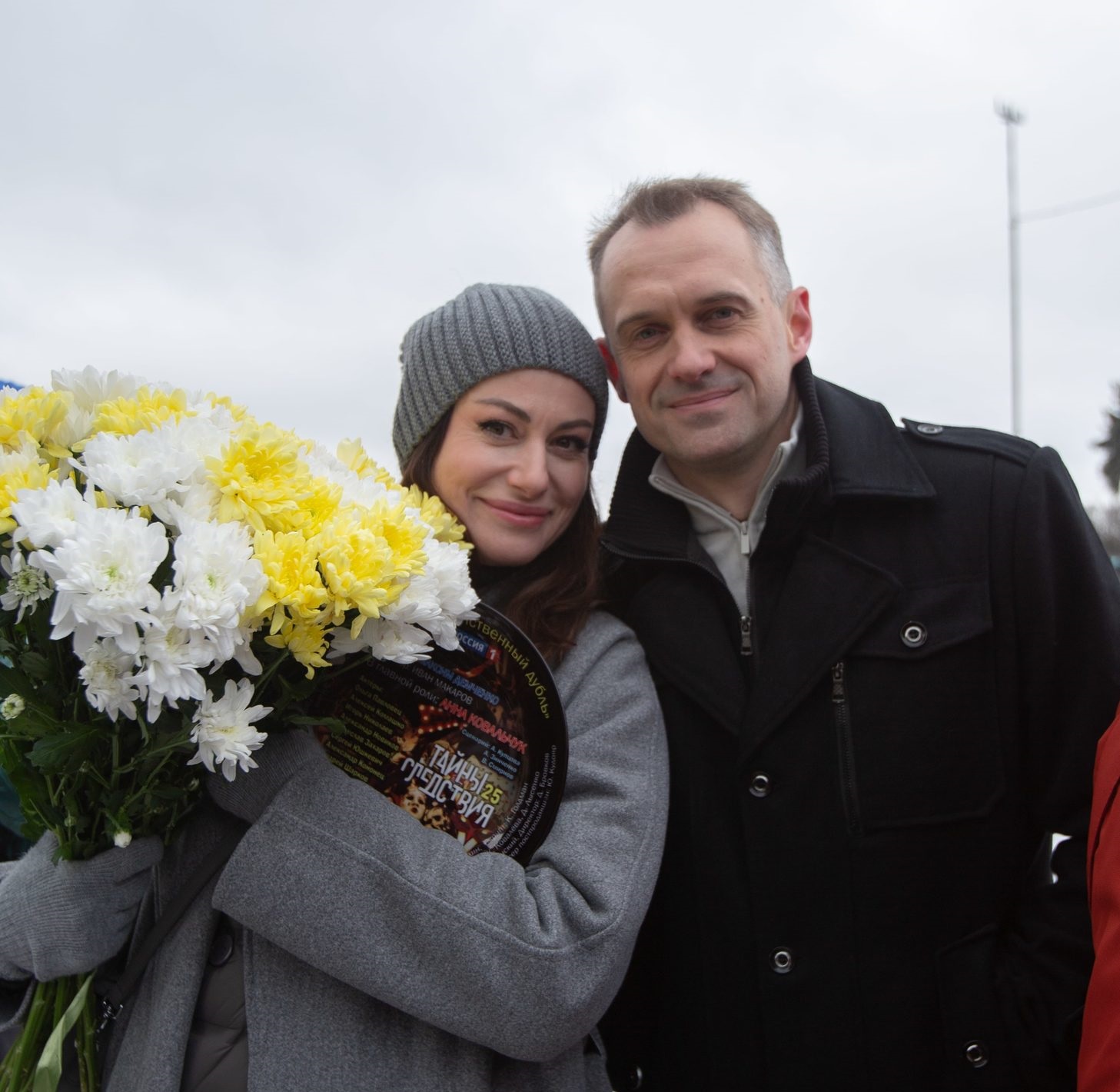 Жена-красавица, пятеро сыновей и дочь с редким именем. Как сегодня живет актер «Тайны следствия» Алексей Комашко