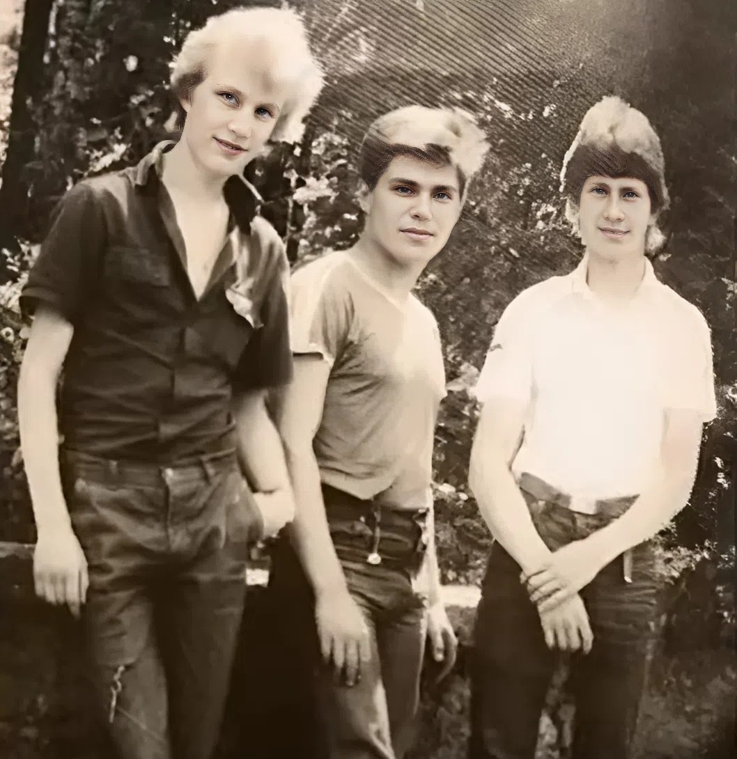 Жена-миллионерша, служба в десанте и дети с редкими именами: Как сегодня живет Игорь Филиппов