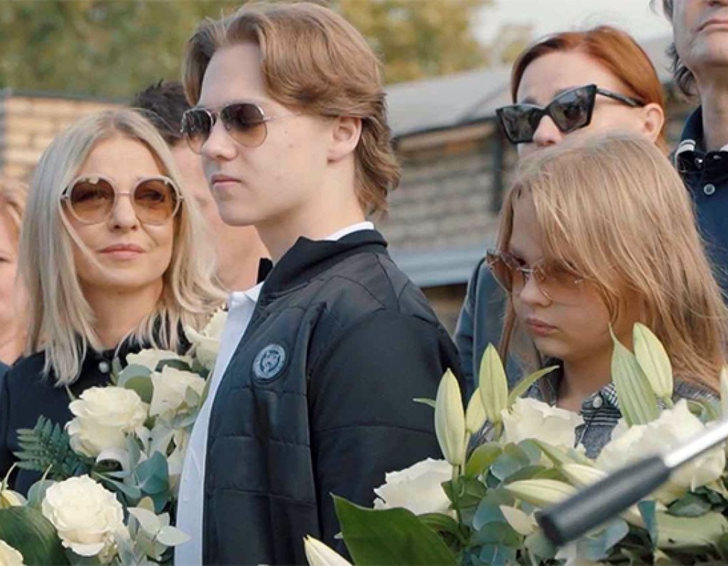 Расцвела и счастлива. Как сейчас живет вдова Шатунова, как выглядят их дети