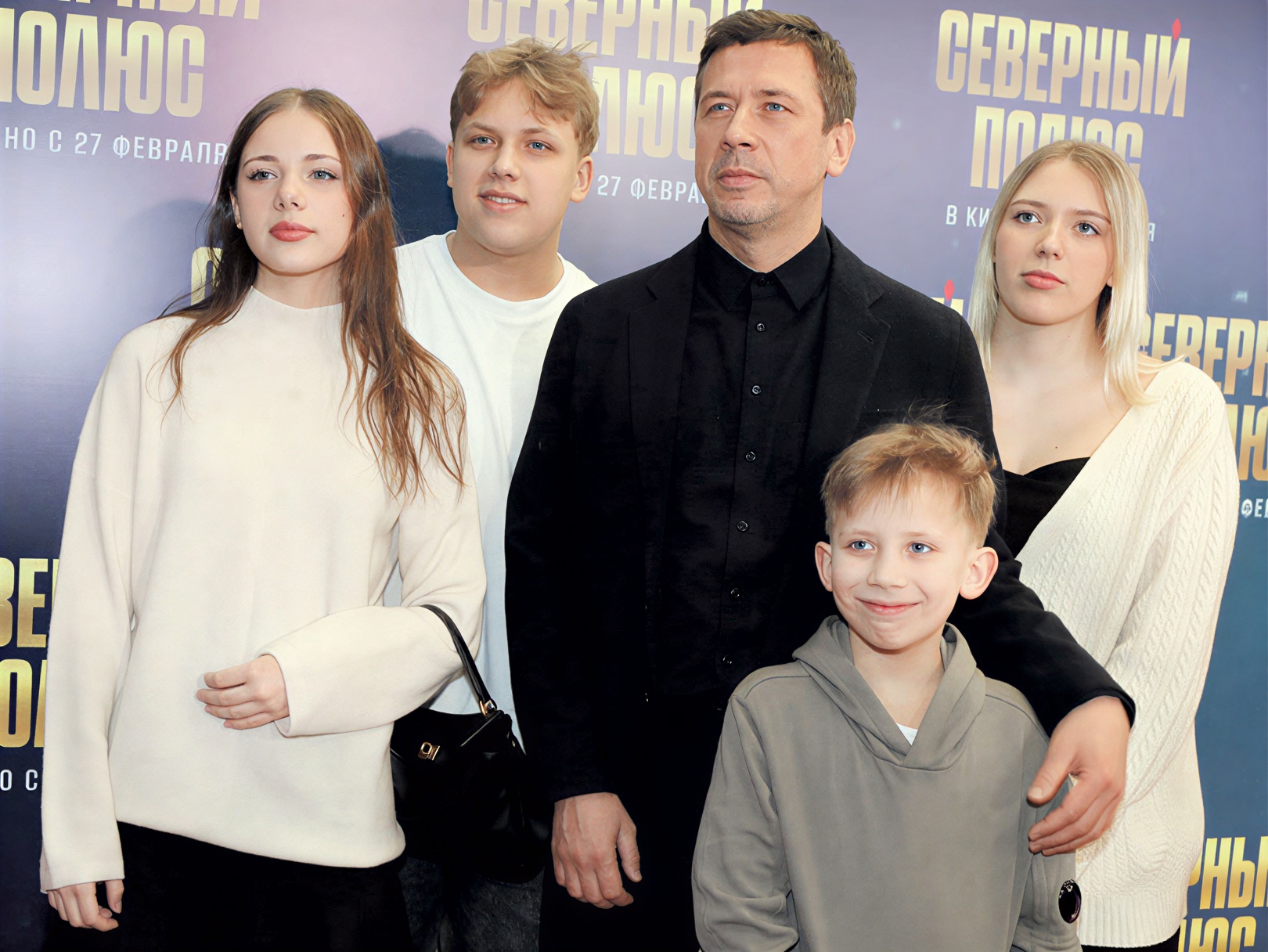 Жена бросила 4 детей и рванула за границу у другому. Как сегодня живет актер и многодетный отец Андрей Мерзликин