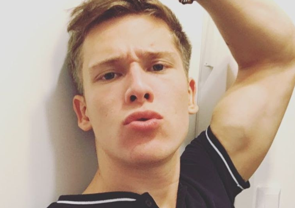 Екатерина Васильева не приняла его как внука. Стал настоящим красавцем. Как сегодня выглядит сын Елены Кориковой