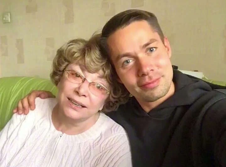 Живет одна в деревне, проблемы со здоровьем: Куда пропала Эдита Пьеха и как сейчас живет