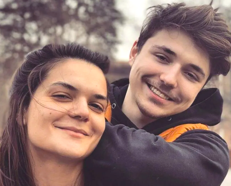Унаследовал внешность красавца деда. Как в 26 лет выглядит сын Александра Лазарева-младшего и Алины Айвазян