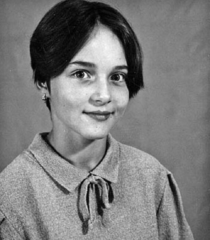 Голубоглазая красавица, мамина копия. Как выглядит 13-летняя дочка Анны Снаткиной и Виктора Васильева