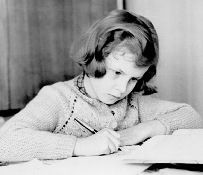 Отдала Пиманову лучшие годы, а он ушел к Погодиной. Как сейчас живет 64-летняя Валентина Пиманова (Жданова) и ее дочь