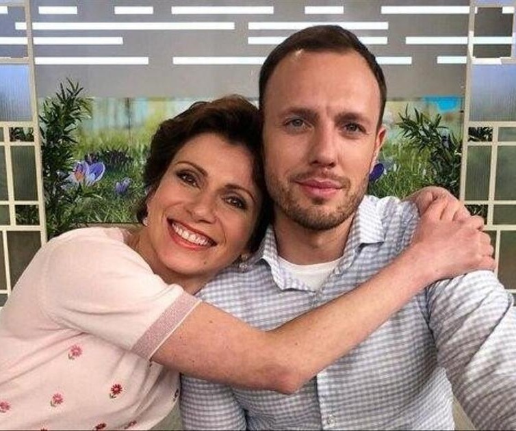 Отношения с Зейналовой, развод с женой и красавица - дочка экзотичным именем. Как живет ведущий Тимур Соловьев