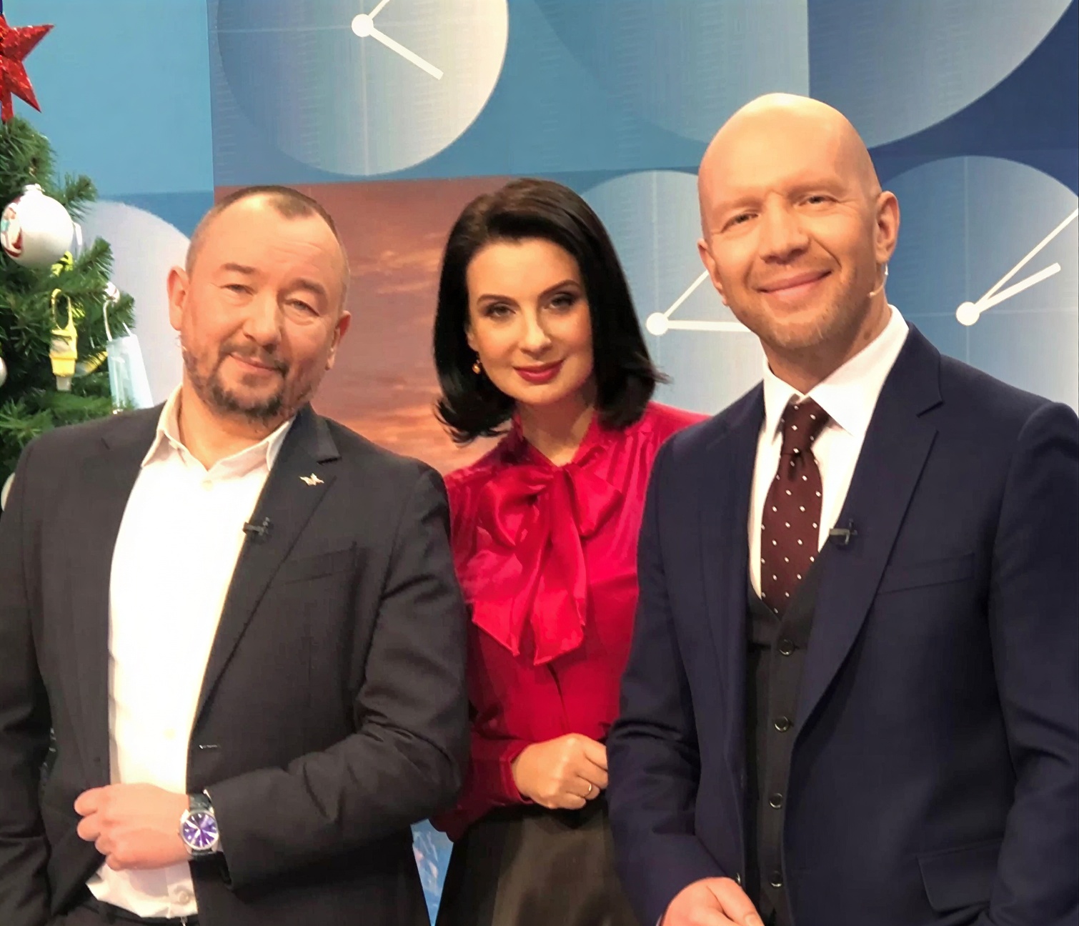Служба в Афганистане, красавица жена и трое детей: Куда пропал ведущий Артем Шейнин и чем сейчас занимается