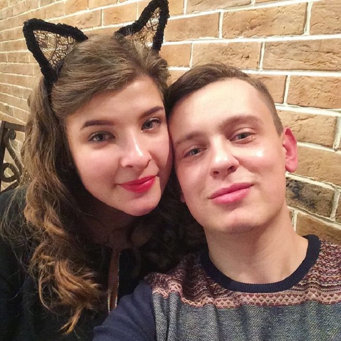 Служба в Афганистане, красавица жена и трое детей: Куда пропал ведущий Артем Шейнин и чем сейчас занимается