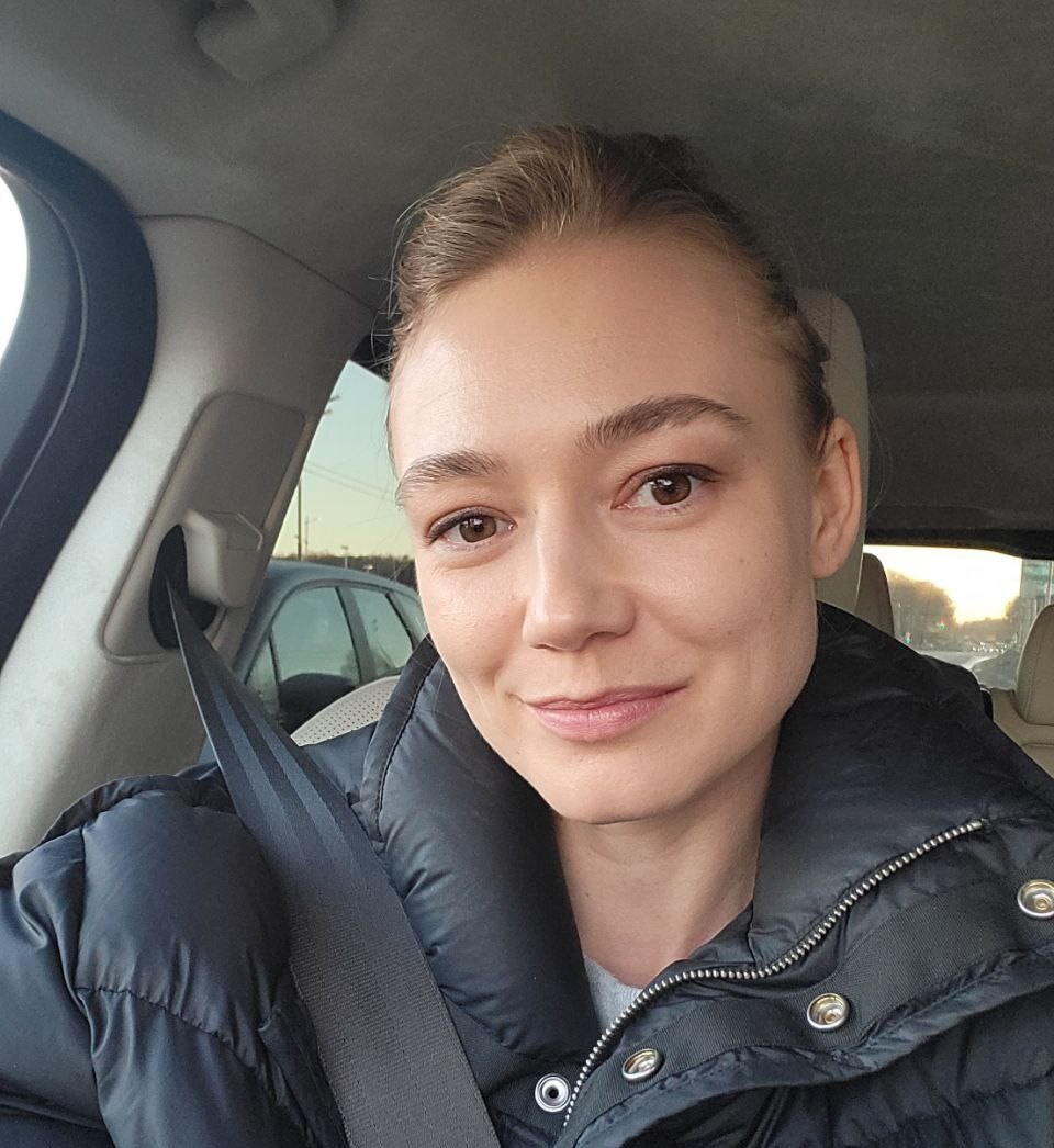 Закончила школу в 21, оставила детей бывшему мужу, беременна от Козовского . Как сейчас живет Оксана Акиньшина