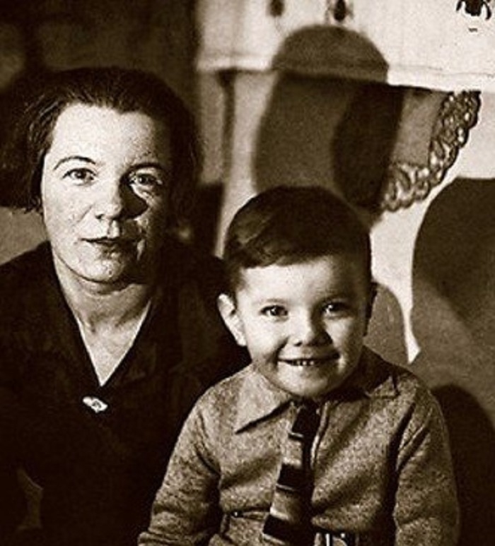 Брак с алкоголичкой, сын-наркоман и рождение дочки в 67 лет: Сложная судьба Вячеслава Шалевича