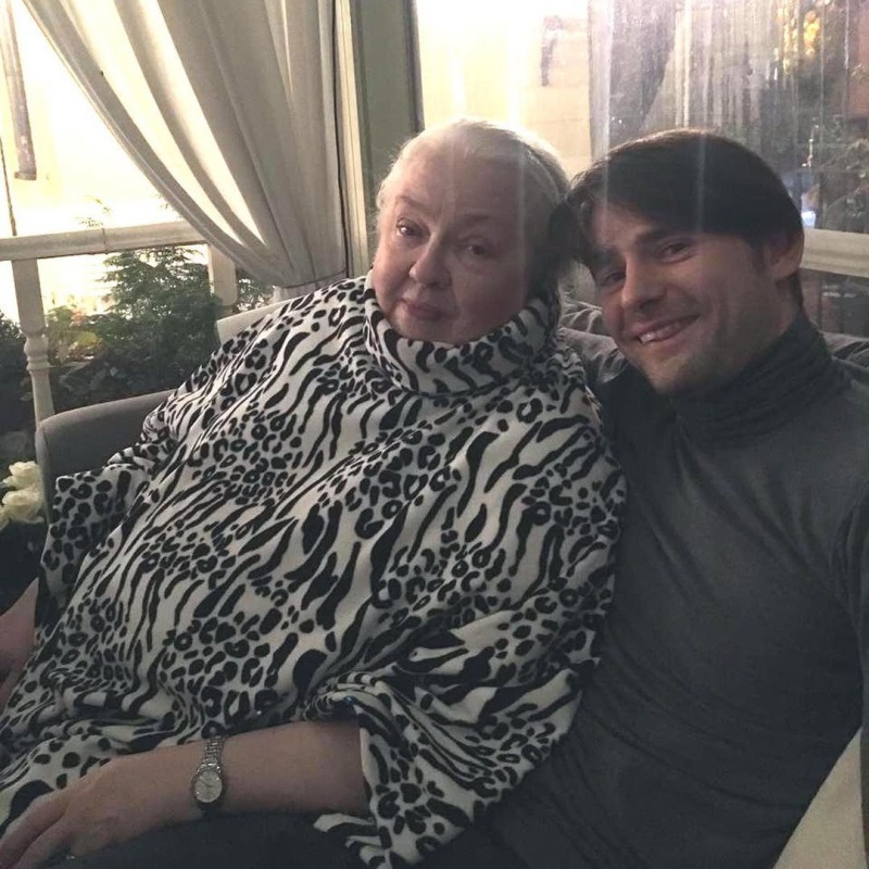 Неужели Екатерина Градова действительно пожалела, взяв в семью приёмного сына? Что было на самом деле