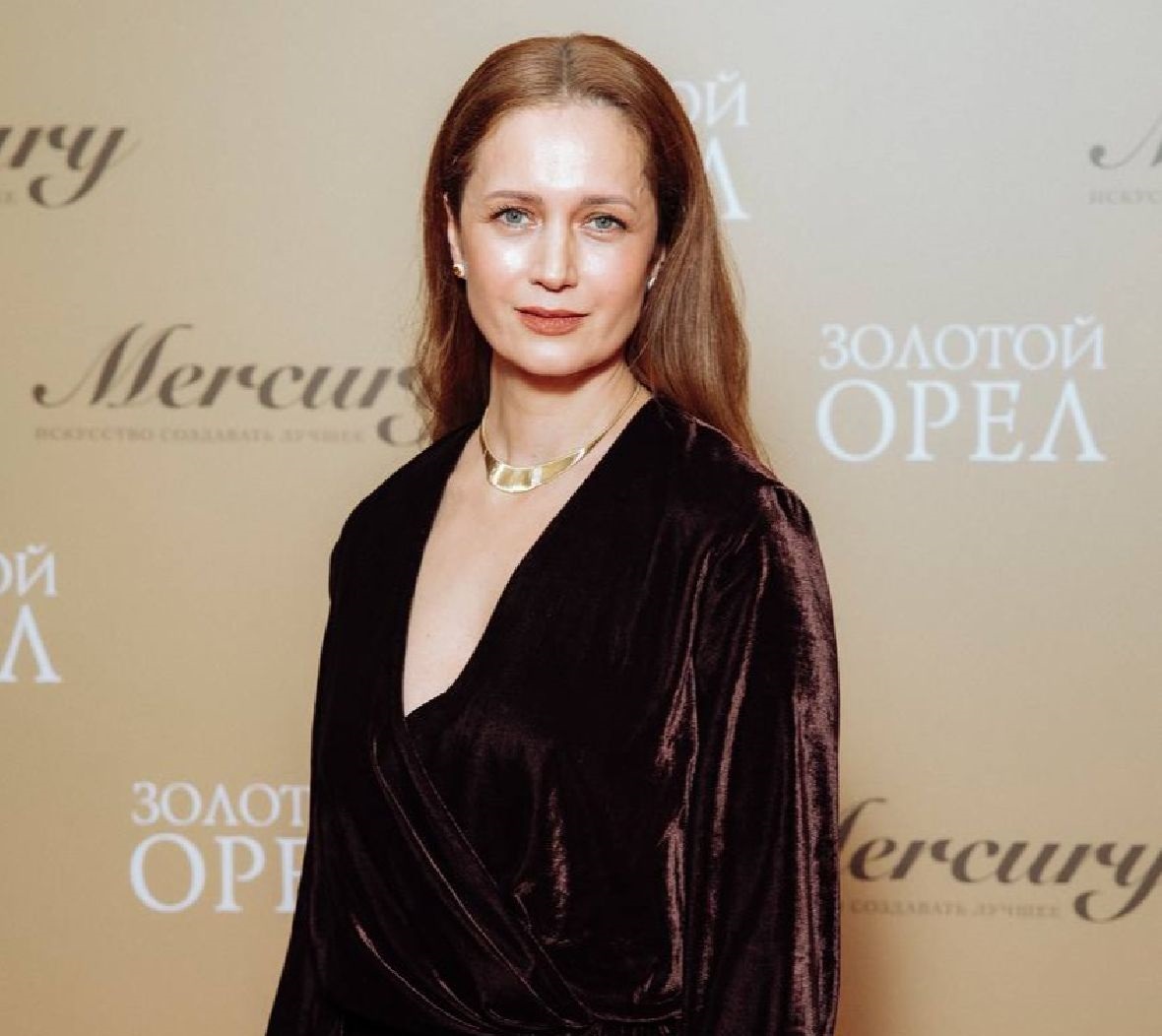 Потеряла первую дочь и долго скрывала вторую. Отношения с Фёдором Бондарчуком. Как живет Виктория Исакова