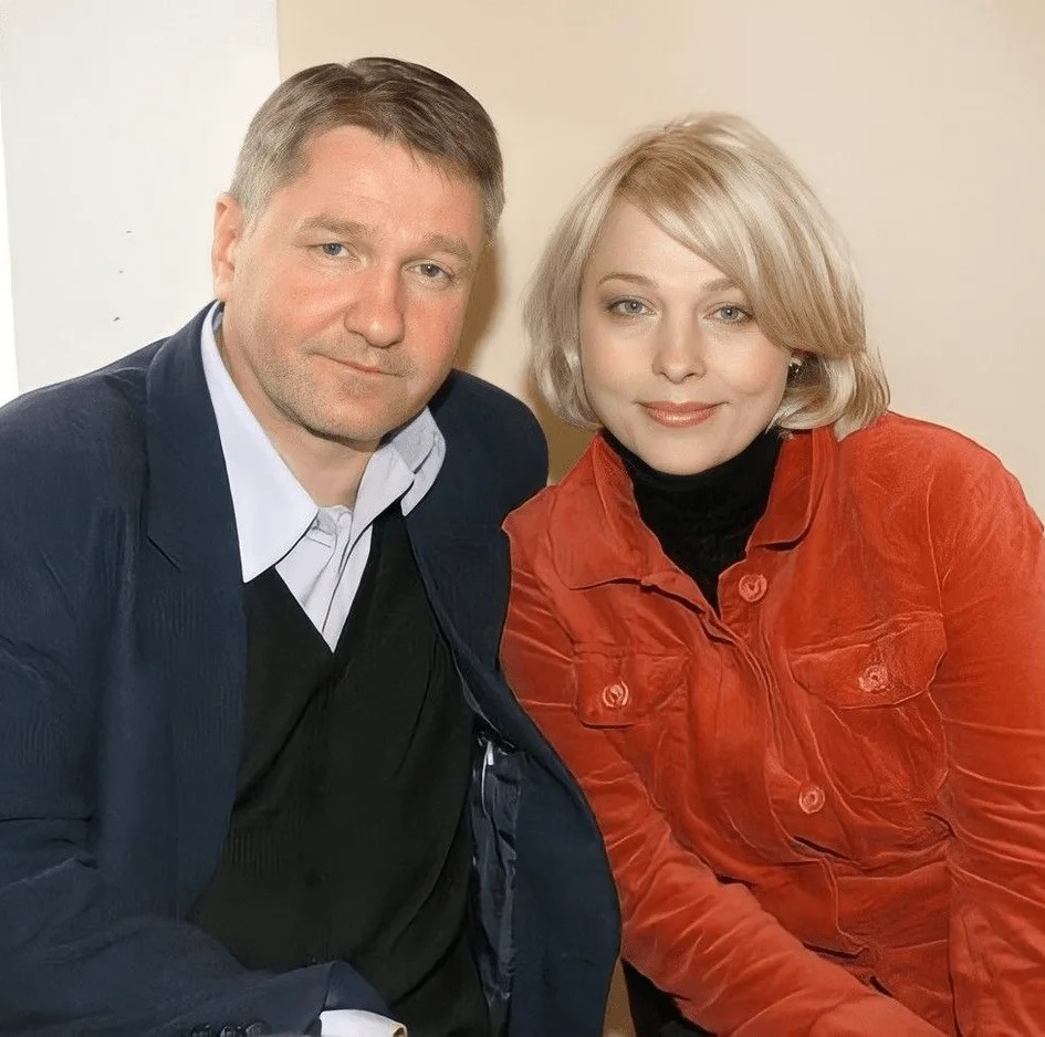 Родила ребенка в 46 лет от известного актера, которого долго скрывала. Как живет Анна Легчилова и как выглядит её сын
