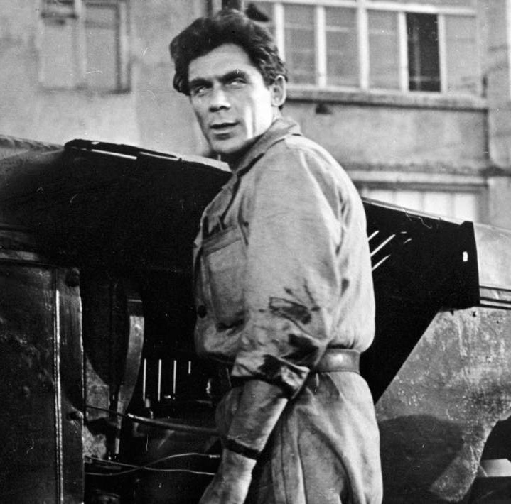 Прошел войну и лагеря, 65 лет рядом с одной женщиной. Как сегодня живет 100-летний актер Владимир Заманский