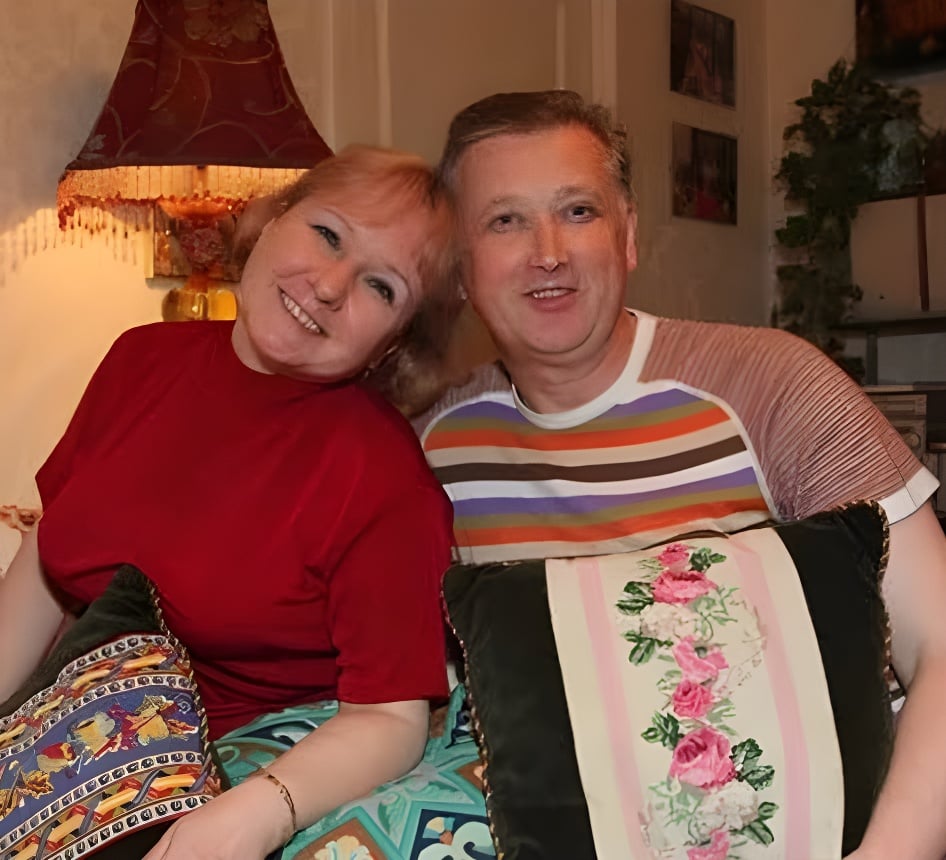 43 года вместе в жизни и на сцене. Как сейчас живут юмористы Валентина Коркина и Виктор Остроухов