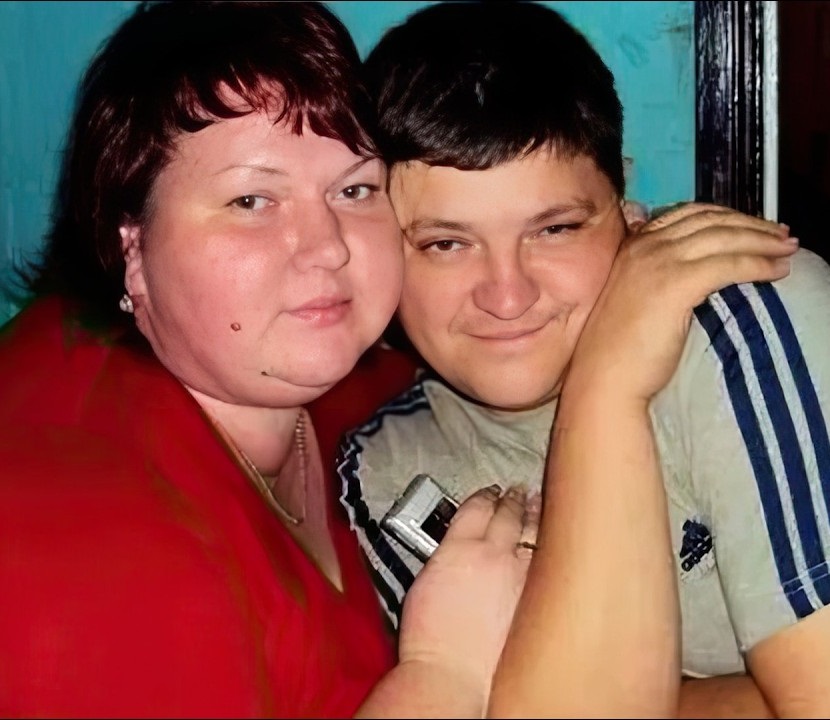 После 20 лет брака ушла к другому и стала бабушкой: как выглядят сегодня сын и дочь Ольги Картунковой