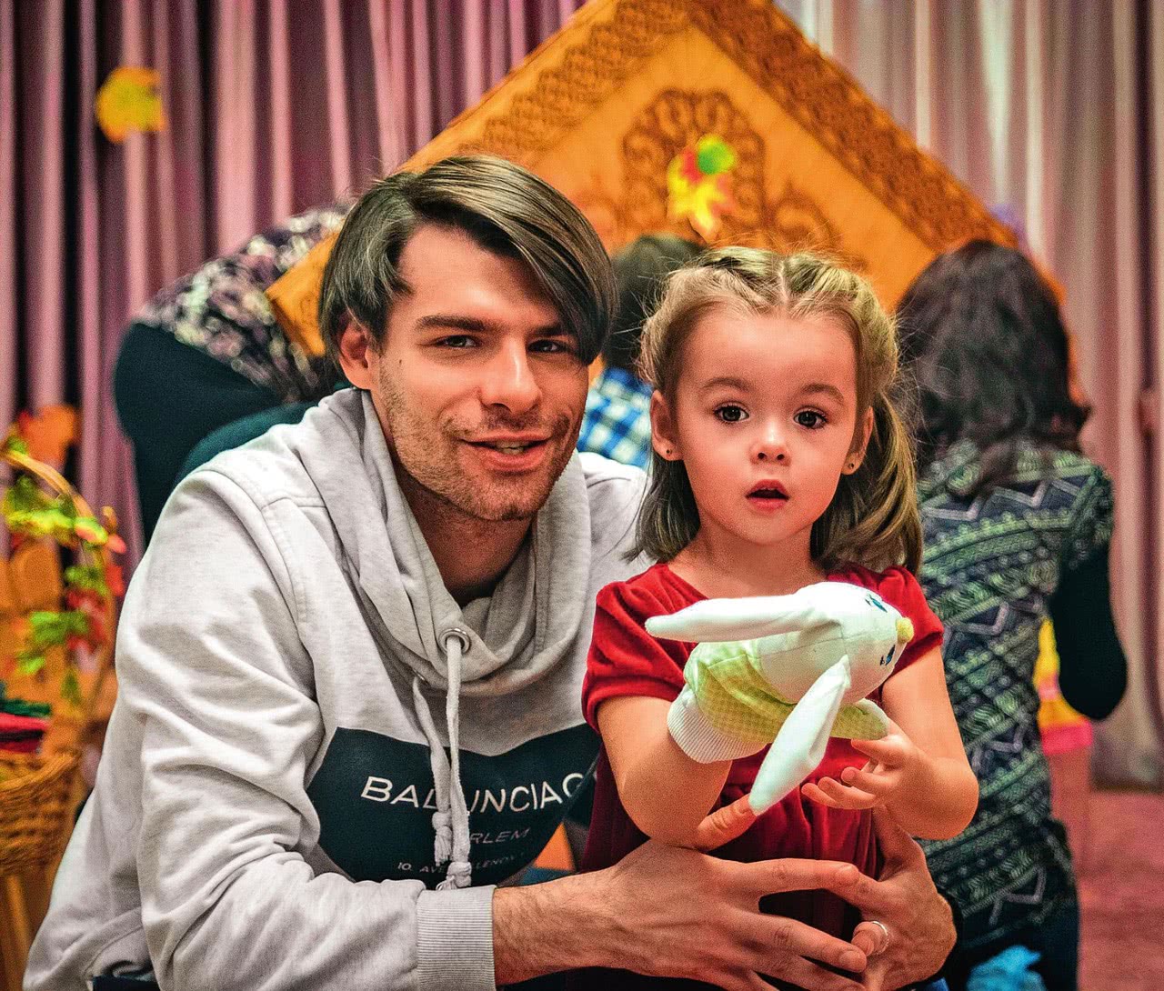Изменял каждой жене и не общается с детьми. Евгений Дятлов в 63 года женился в четвёртый раз. Кто его новая супруга?