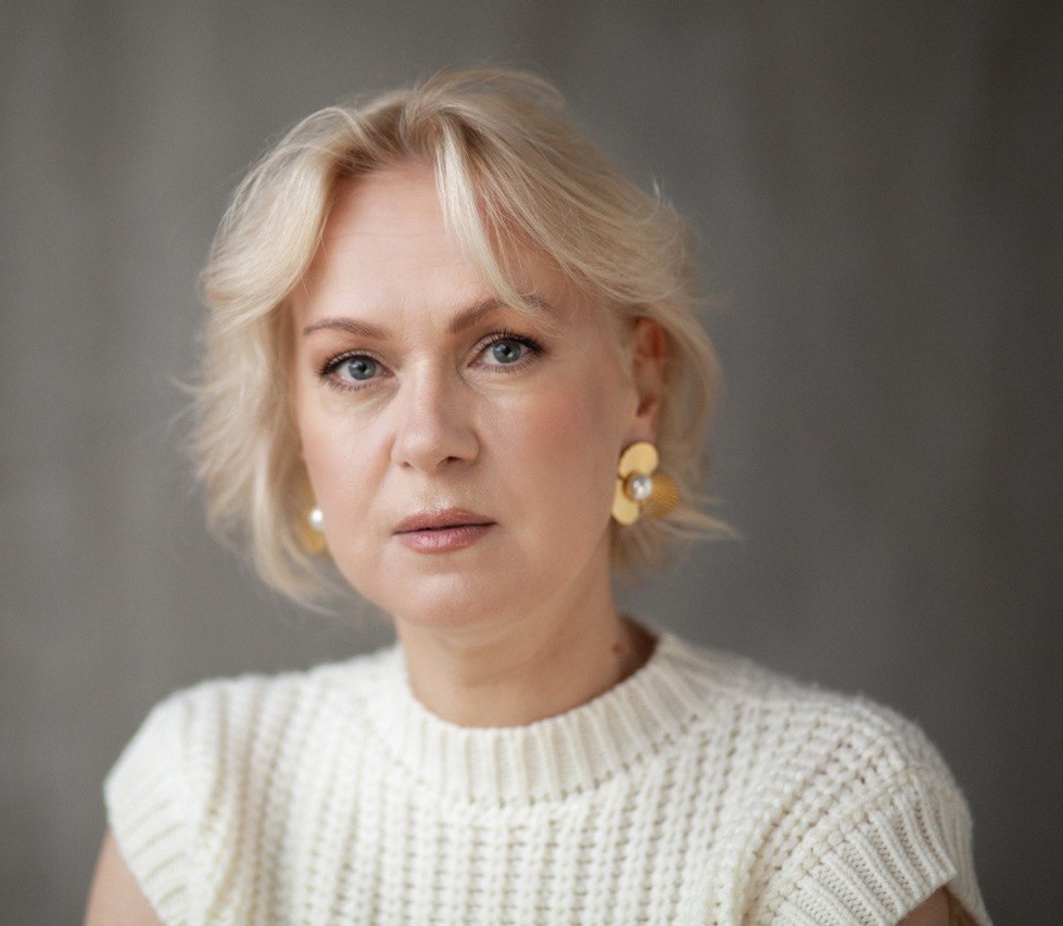 Из уборщицы - в звезду сериала «Нина». Вырастила пасынка и сына. Как сейчас живёт актриса Светлана Чуйкина